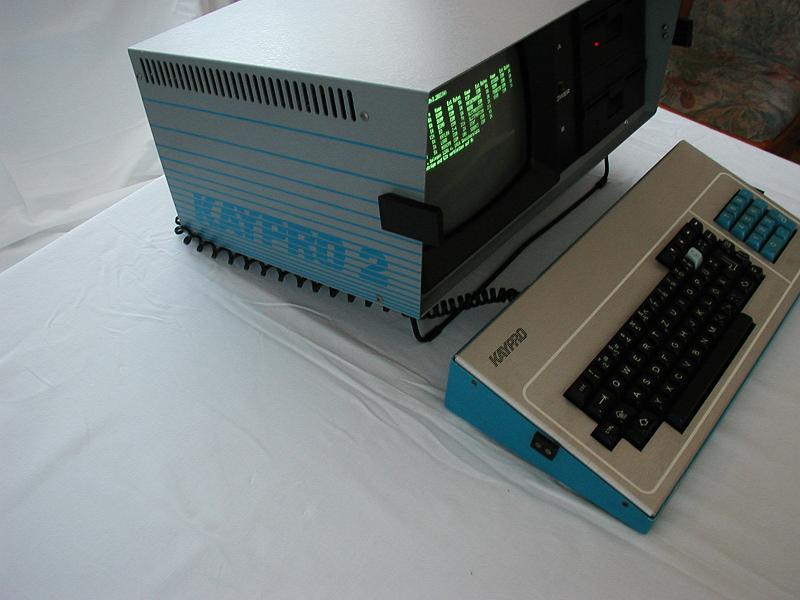 Kaypro II (2).JPG